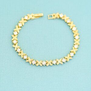 7 1/2 inch, Vintage Clear Rhinestones Cross Links Gold Tone Bracelet - E41